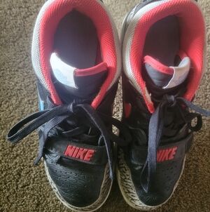 EUC AIR JORDAN NIKE SNEAKERS